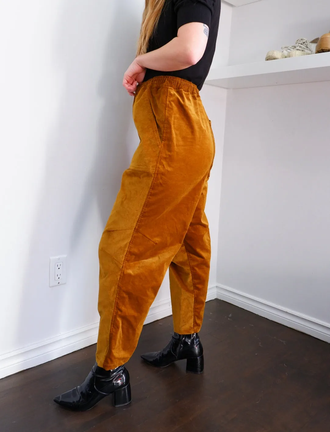 A Bronze Age Two-Toned Gold & Bronze Corduroy Pants - S