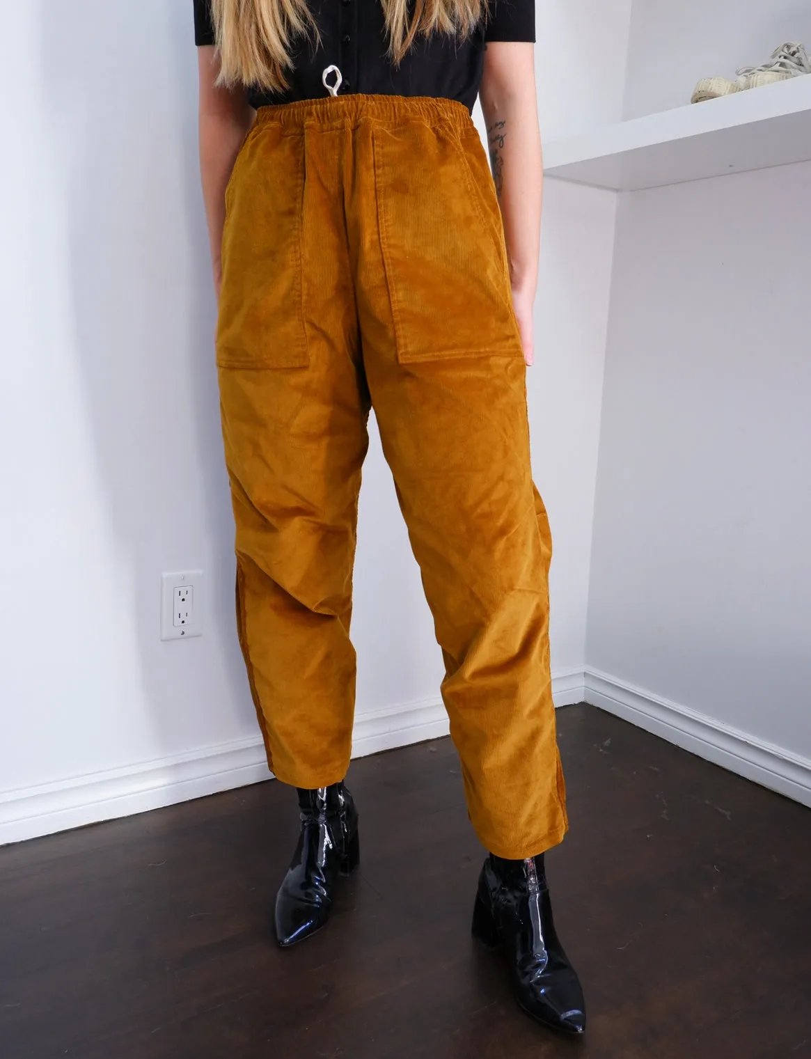 A Bronze Age Two-Toned Gold & Bronze Corduroy Pants - S