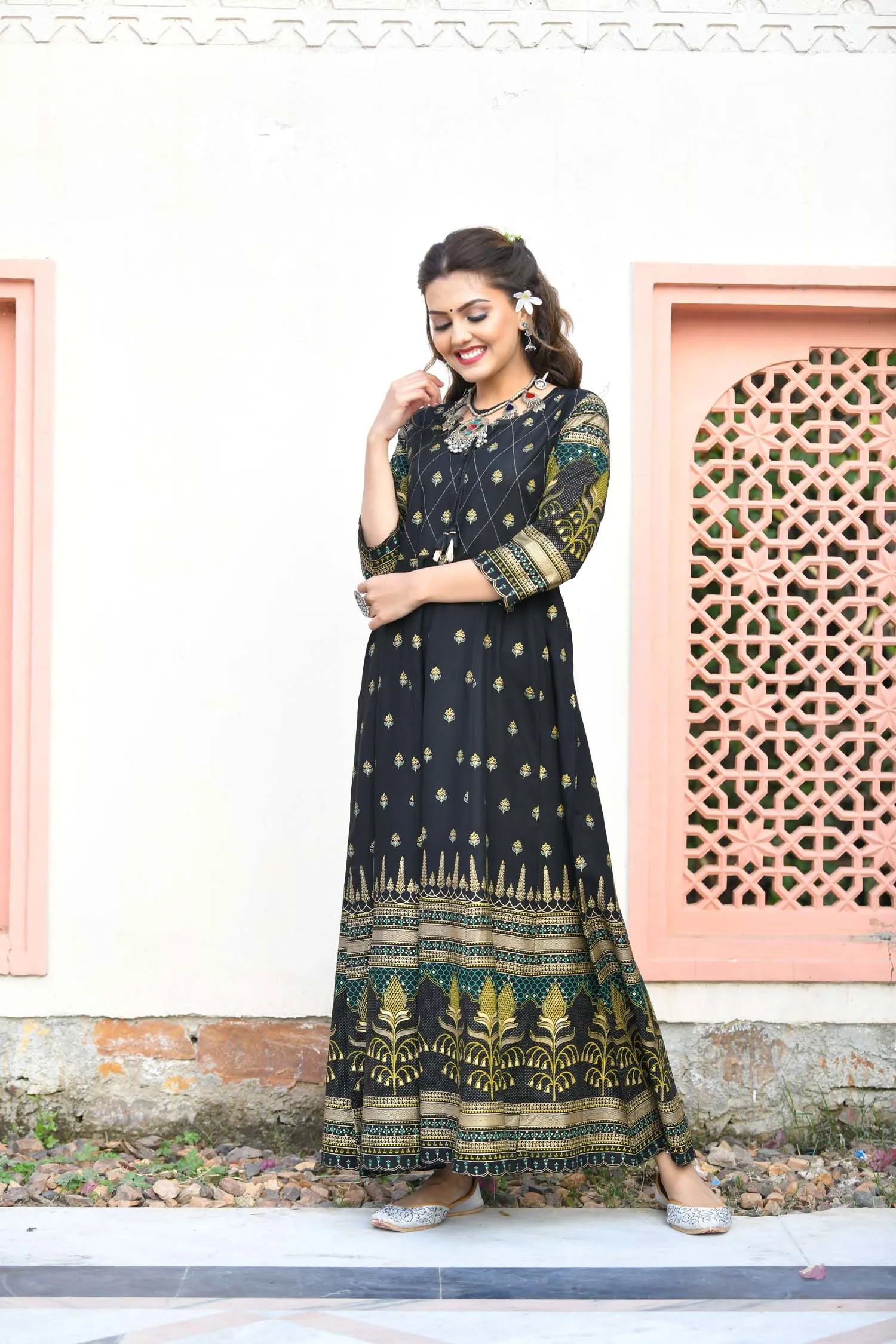 Black Green Gold Printed Embellishment Ethnic Gown (pack of 1)