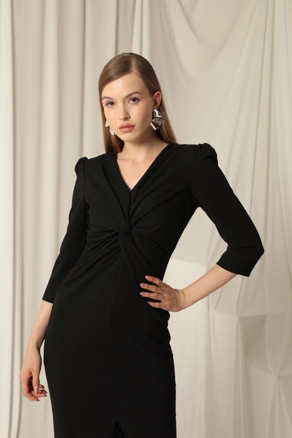 KKT Atlas Crepe Fabric Front Twist Detail Women's Black Dress - Caerphilly
