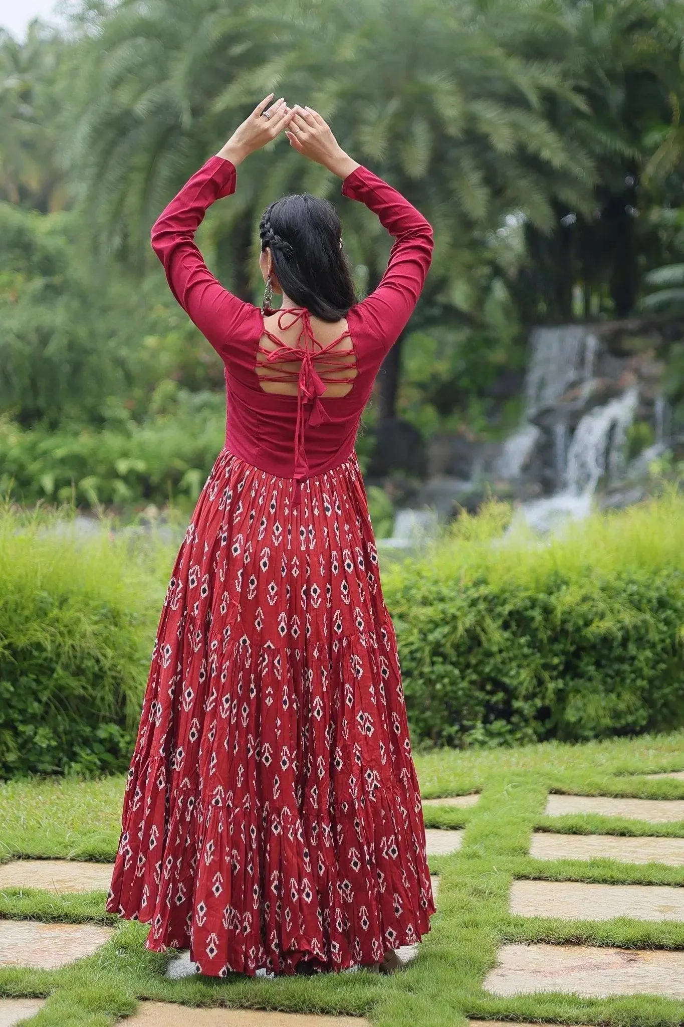 Kutchi Gamthi and Kodi Lace Work Cotton Printed Gown