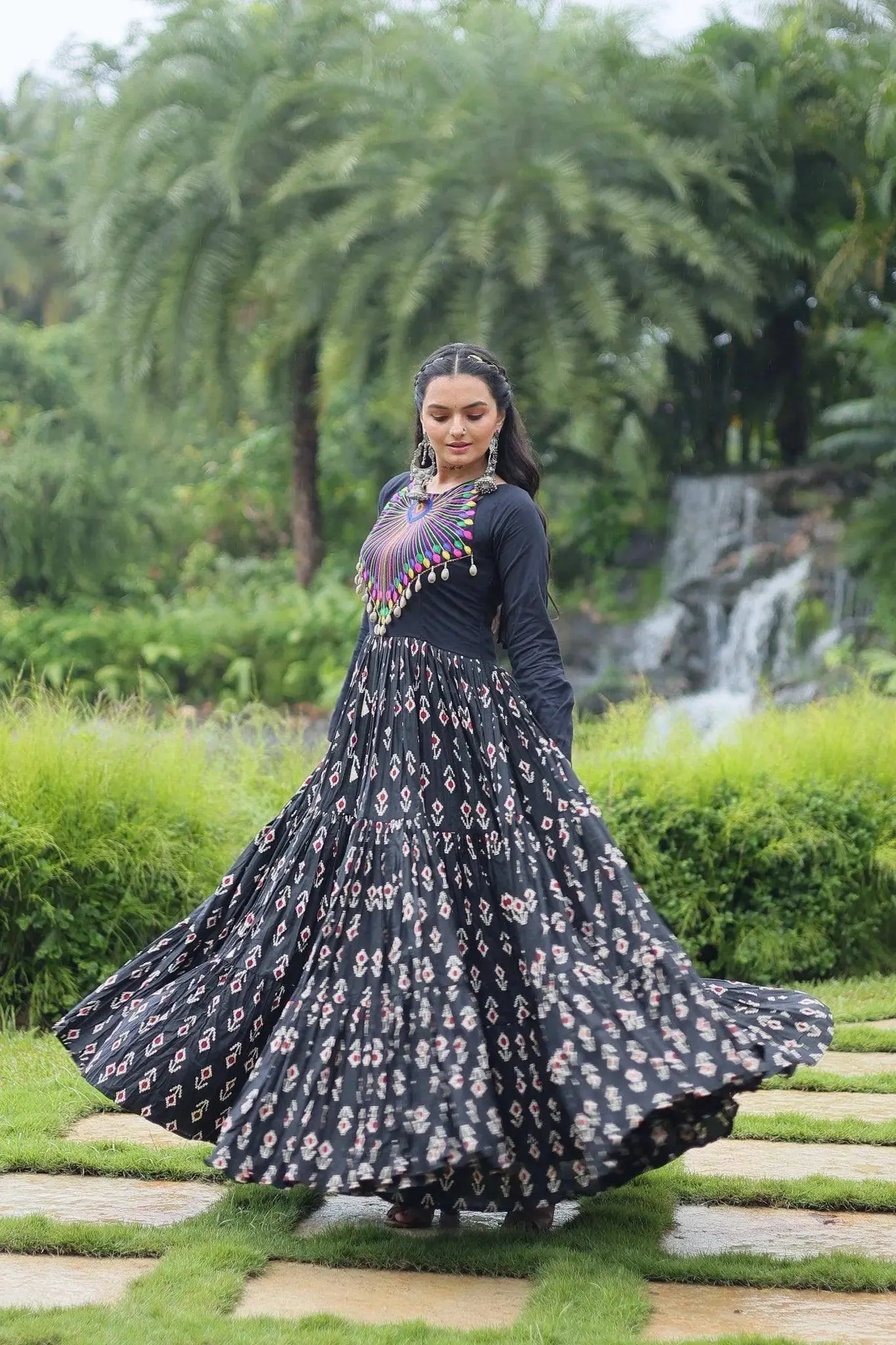Kutchi Gamthi and Kodi Lace Work Cotton Printed Gown