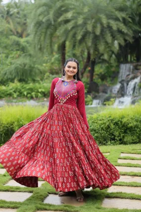 Kutchi Gamthi and Kodi Lace Work Cotton Printed Gown