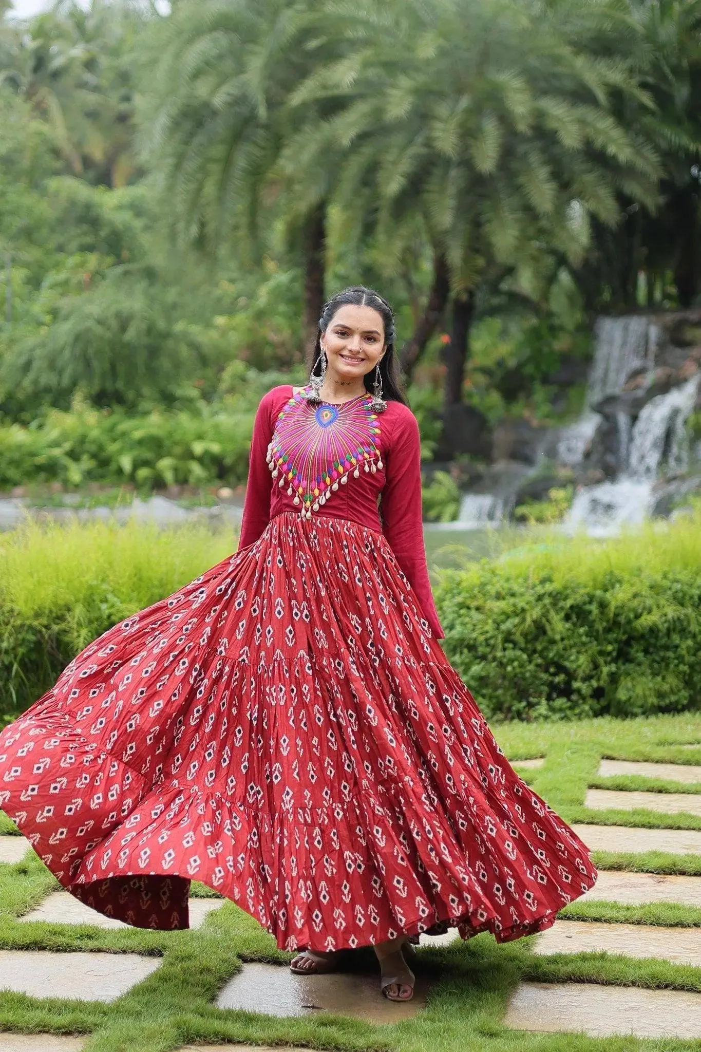 Kutchi Gamthi and Kodi Lace Work Cotton Printed Gown