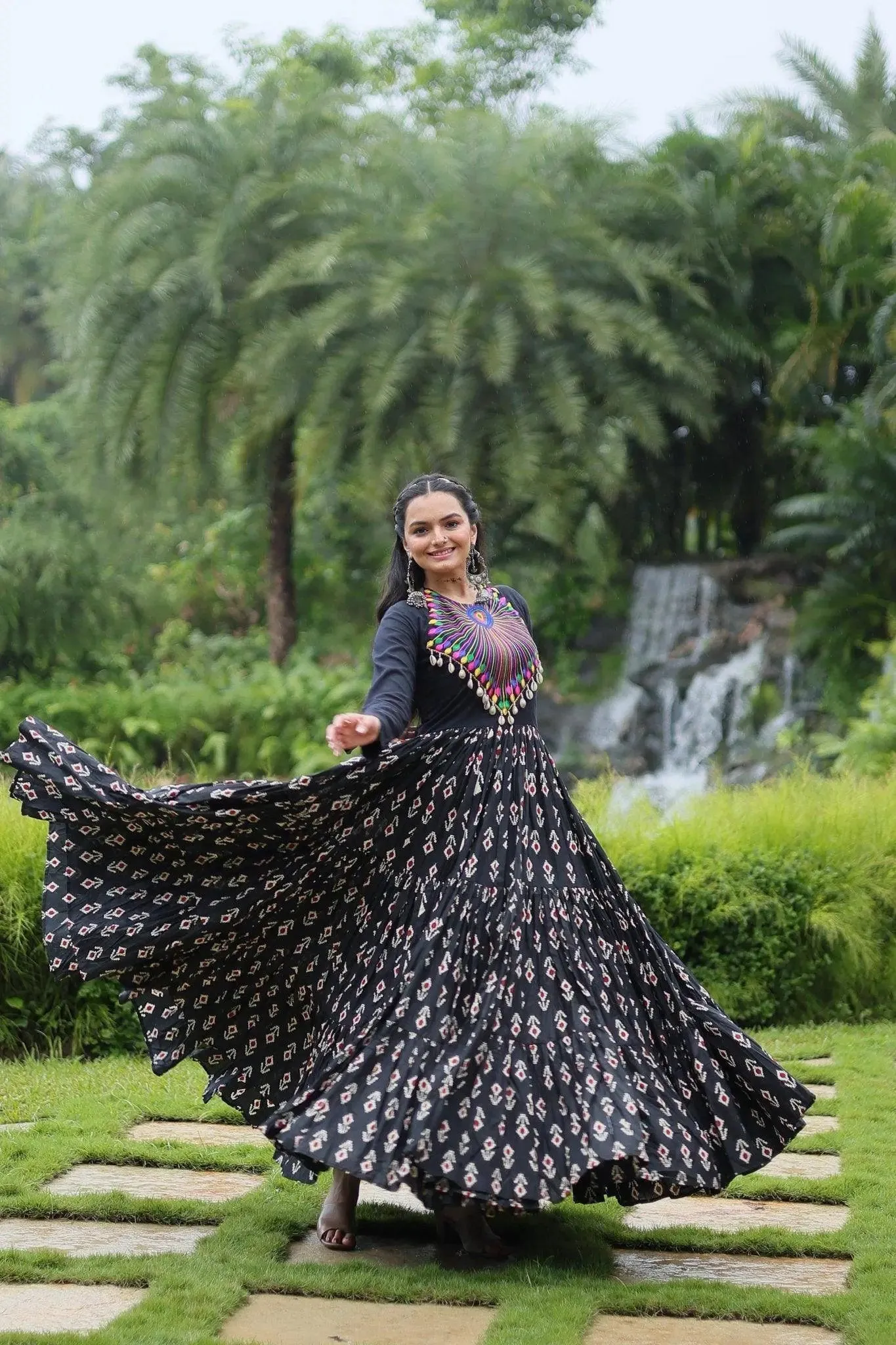 Kutchi Gamthi and Kodi Lace Work Cotton Printed Gown