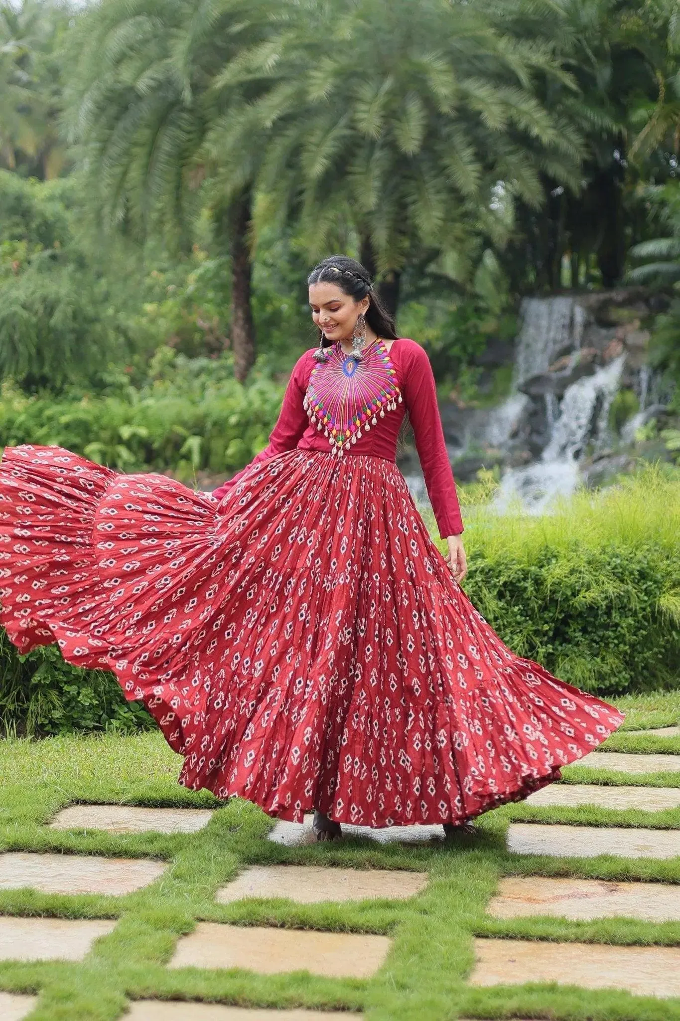 Kutchi Gamthi and Kodi Lace Work Cotton Printed Gown