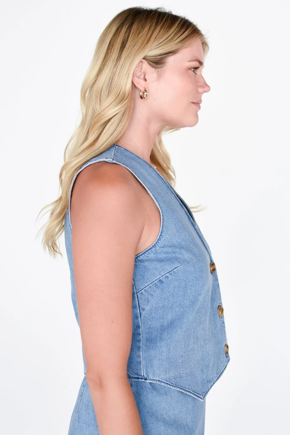 Vicky Vest