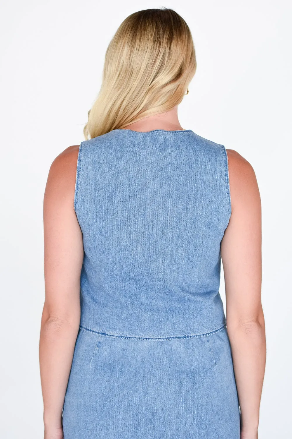 Vicky Vest